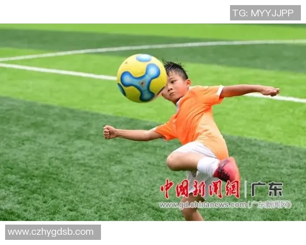 以足球球星定制手环展现独特风格彰显个性魅力与无限热爱 以足球球星定制手环展现独特风格彰显个性魅力与无限热爱