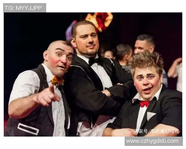 球星足球场上演扮猪扮老虎奇妙戏码 引爆全场欢笑与惊叹 球星足球场上演扮猪扮老虎奇妙戏码 引爆全场欢笑与惊叹